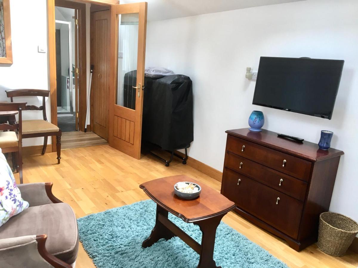Meander Apartment